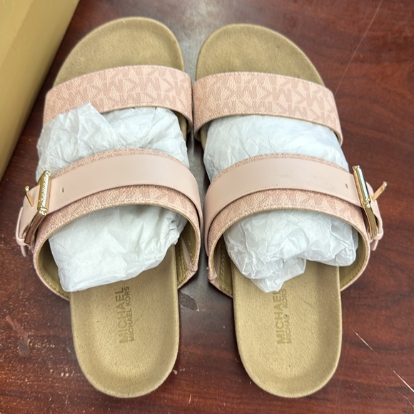 Michael Kors Mylah Sandal - Picture 5 of 5